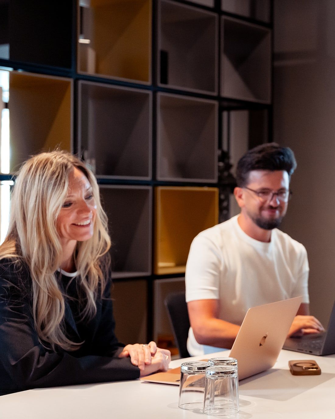 Marktreif inszeniertes Wohninterieur — Marktreife & Partnerschaft